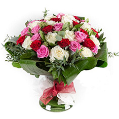 Bouquet Karlina in the Vase