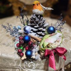 Blue Bouble and Robin Arrangement 