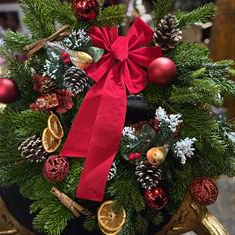 Christmas Wreath ( fresh)