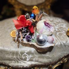 Cream Rose Robin Arrangement 