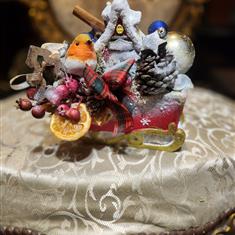 Christmas Sleigh with Robin