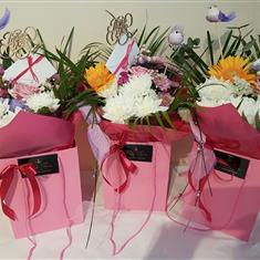 Ronldos Florist Choice Gift Bag Pink