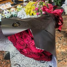 Ronaldo&#39;s Only Roses Bouquet choice of colour 